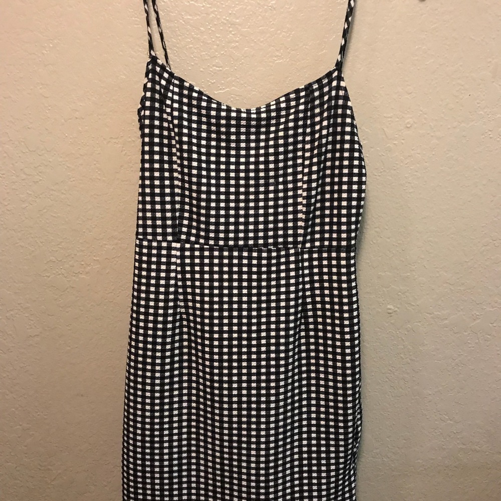 GINGHAM DRESS 🖤